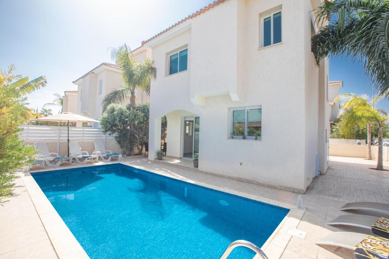 Villa George's Lux *