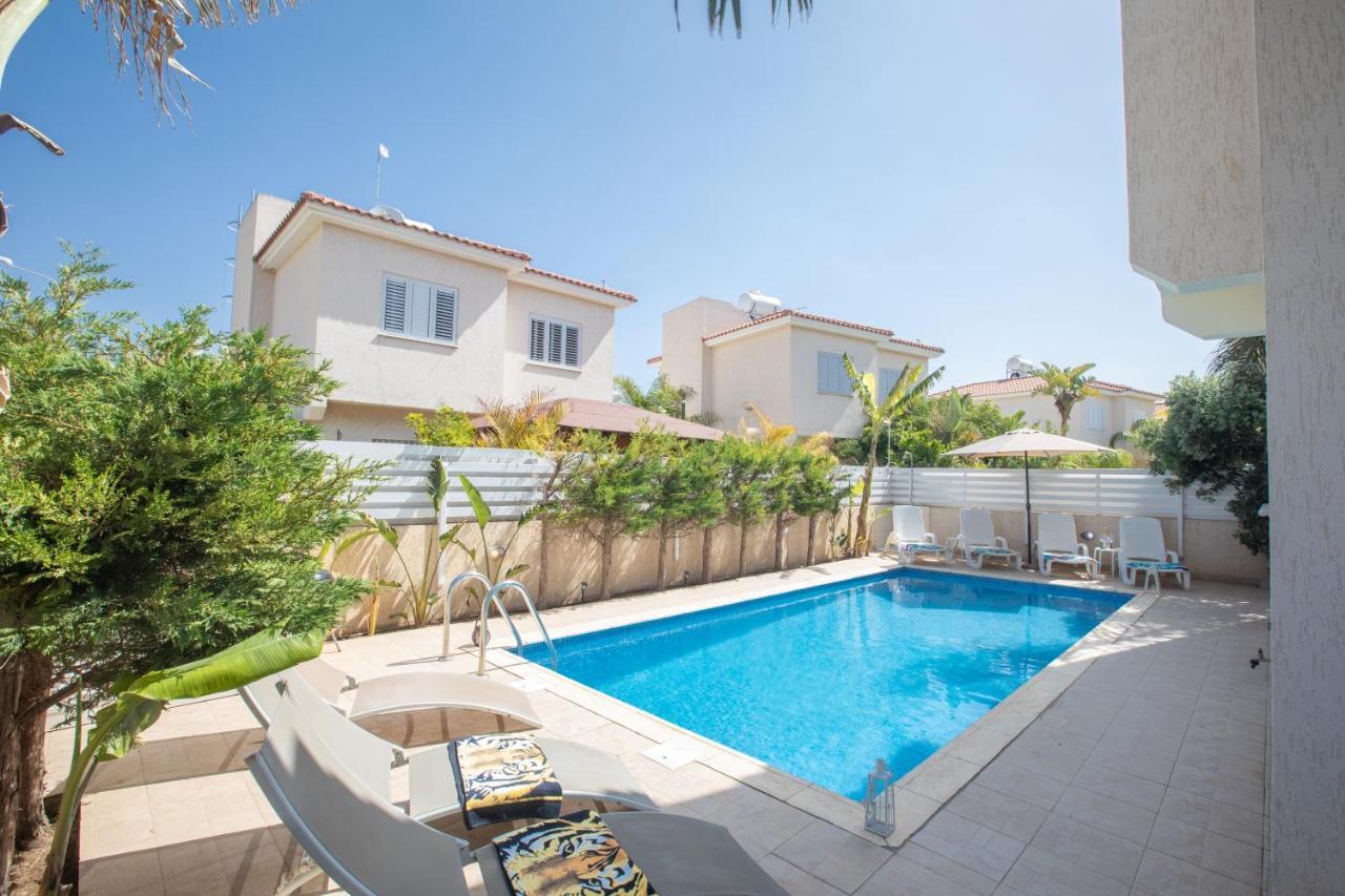 George's Lux Villa Protaras