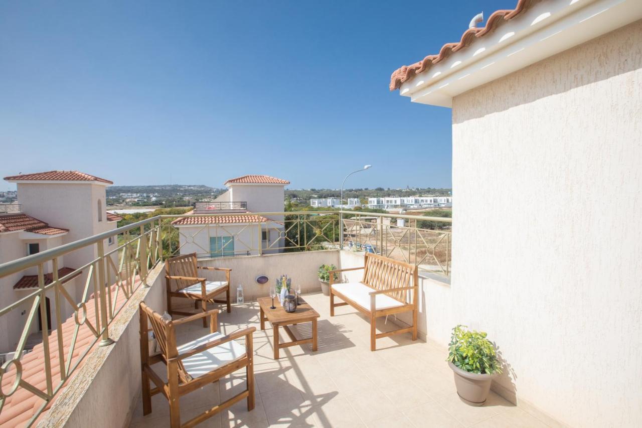 Villa George's Lux