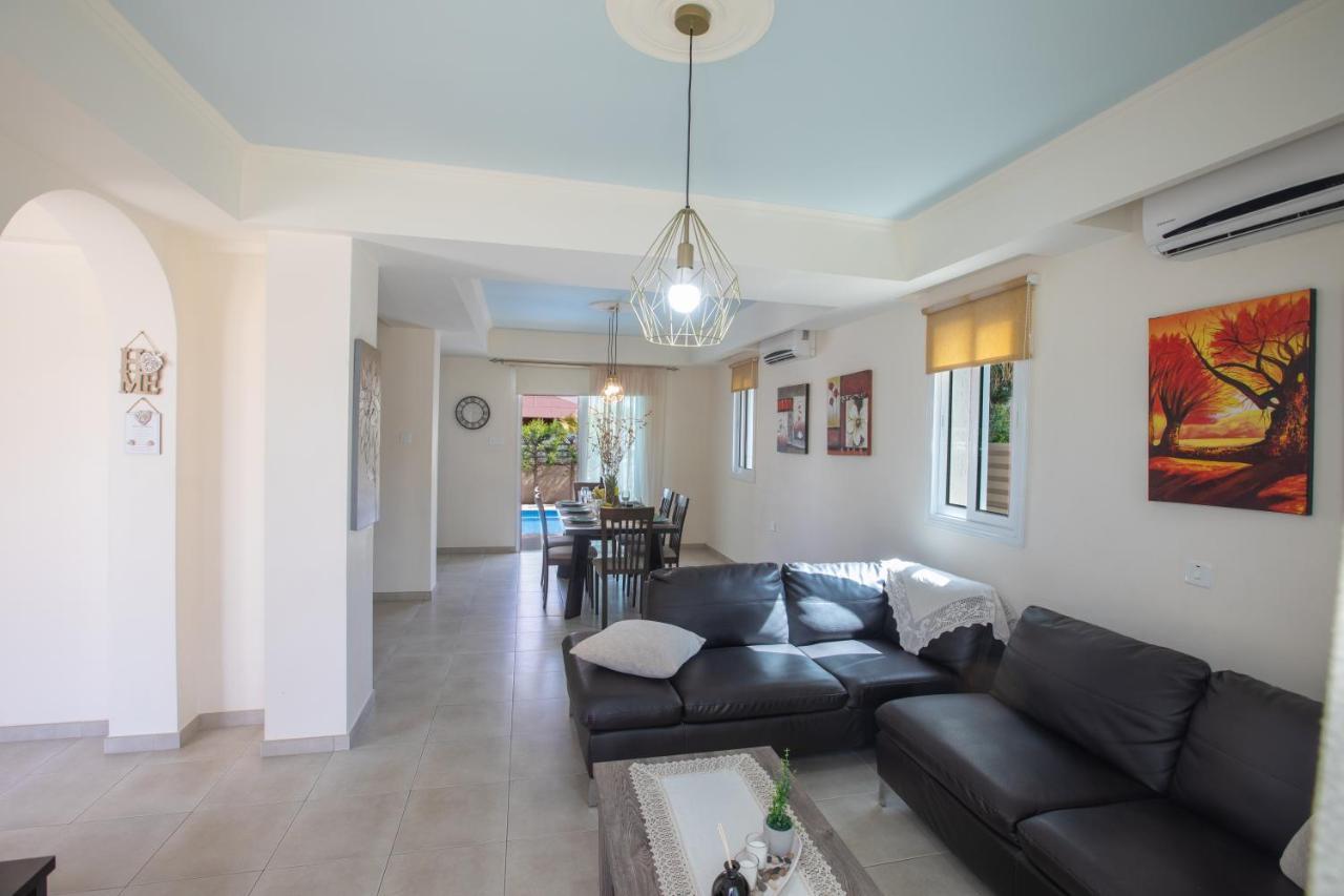 George's Lux Villa *